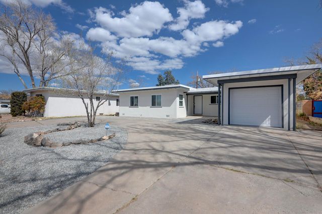 324 Chula Vista Place NE, Albuquerque, NM 87108