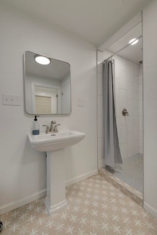 324 Chula Vista Place NE, Albuquerque, NM 87108