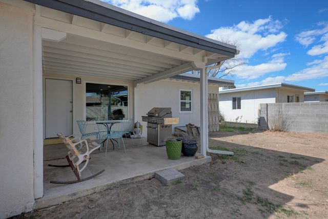 324 Chula Vista Place NE, Albuquerque, NM 87108