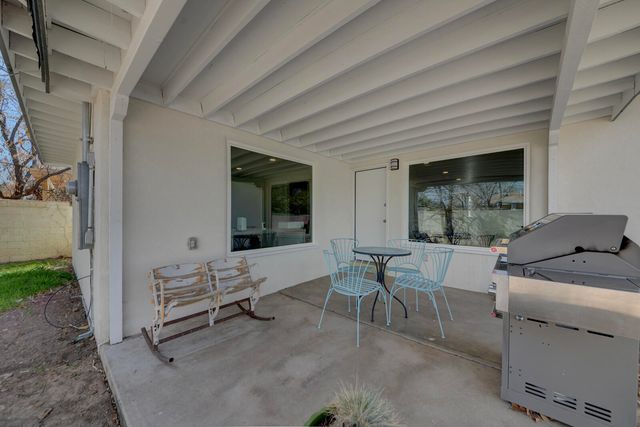 324 Chula Vista Place NE, Albuquerque, NM 87108