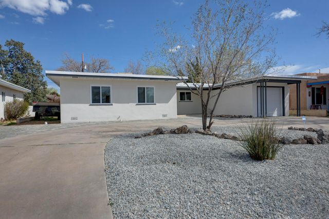324 Chula Vista Place NE, Albuquerque, NM 87108