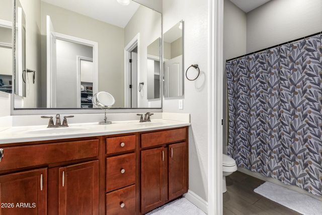 2997 E WILDHORSE Drive, Gilbert, AZ 85297