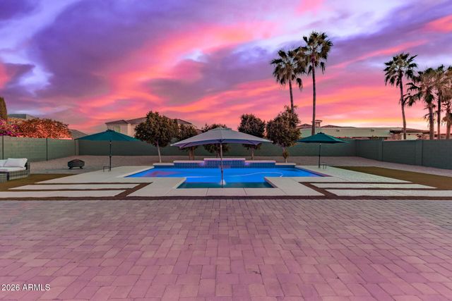 2997 E WILDHORSE Drive, Gilbert, AZ 85297