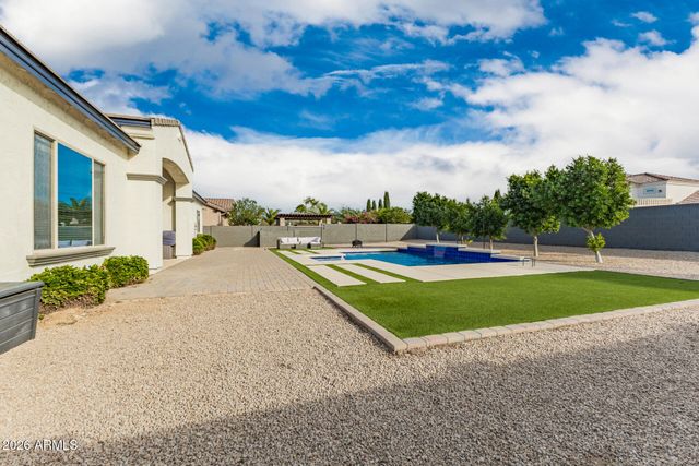 2997 E WILDHORSE Drive, Gilbert, AZ 85297