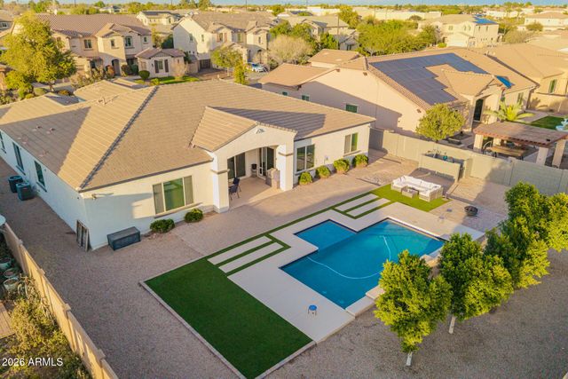 2997 E WILDHORSE Drive, Gilbert, AZ 85297