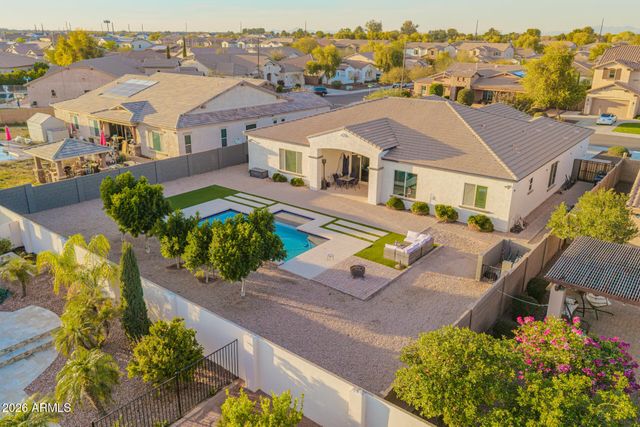 2997 E WILDHORSE Drive, Gilbert, AZ 85297