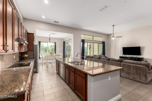 2997 E WILDHORSE Drive, Gilbert, AZ 85297