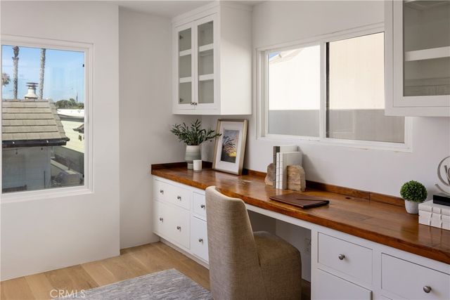 7204 W Oceanfront, Newport Beach, CA 92663