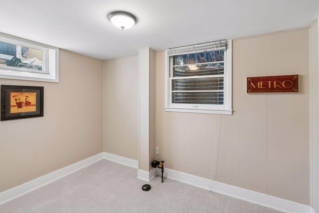 1709 Preston Lane, Hopkins, MN 55343
