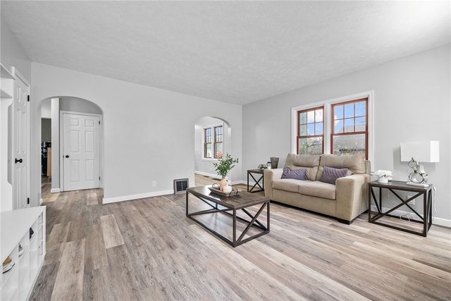 431 W Vine St, New Wilmington Boro, PA 16142