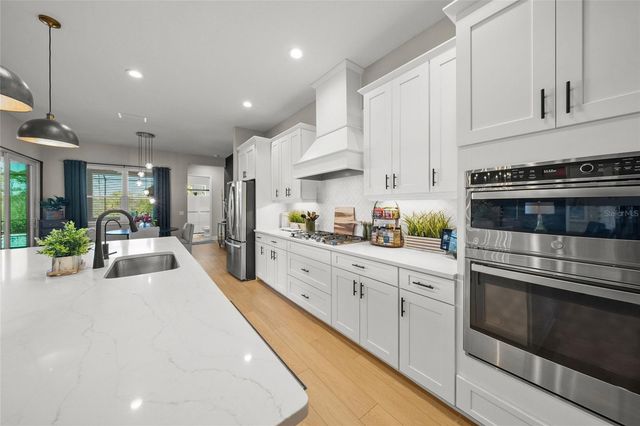 10345 CANAVERAL CIRCLE, Sarasota, FL 34241