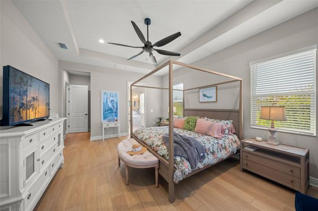 10345 CANAVERAL CIRCLE, Sarasota, FL 34241