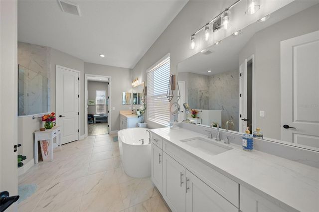 10345 CANAVERAL CIRCLE, Sarasota, FL 34241