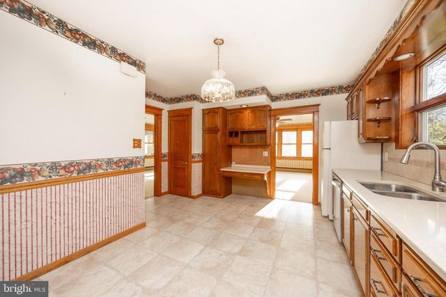 323 BROAD ST, Harleysville, PA 19438