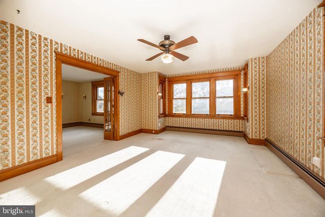 323 BROAD ST, Harleysville, PA 19438