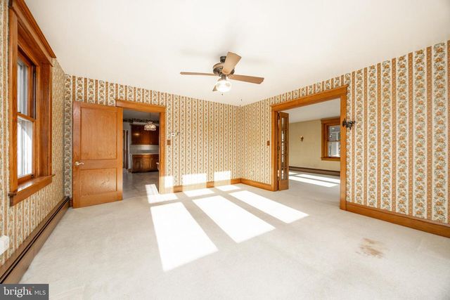 323 BROAD ST, Harleysville, PA 19438