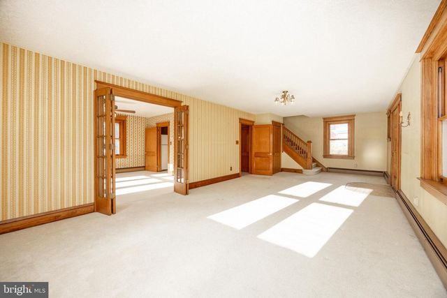 323 BROAD ST, Harleysville, PA 19438