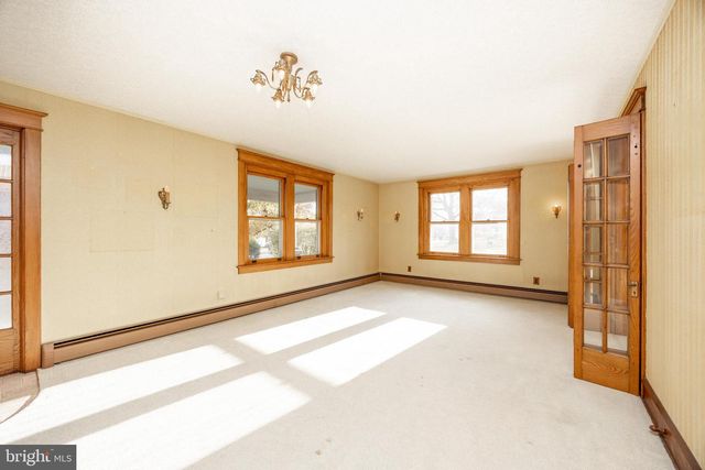 323 BROAD ST, Harleysville, PA 19438