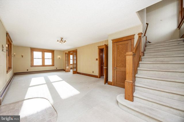 323 BROAD ST, Harleysville, PA 19438