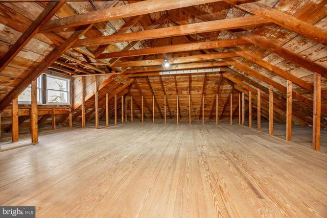 323 BROAD ST, Harleysville, PA 19438