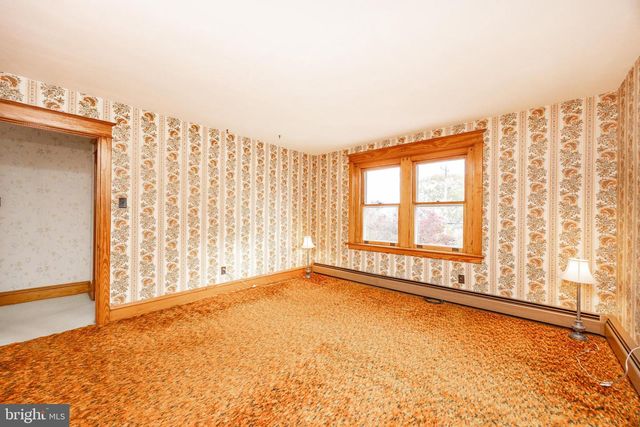 323 BROAD ST, Harleysville, PA 19438