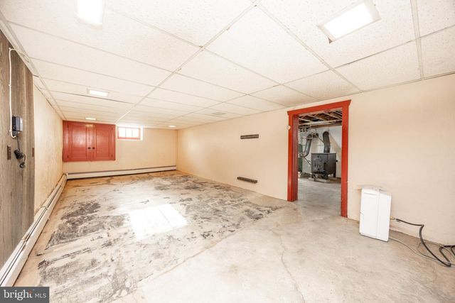 323 BROAD ST, Harleysville, PA 19438