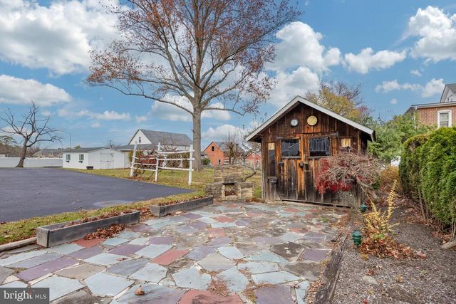 323 BROAD ST, Harleysville, PA 19438