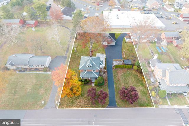 323 BROAD ST, Harleysville, PA 19438