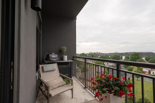 717 S Riverside Dr Apt 709, Memphis, TN 38103