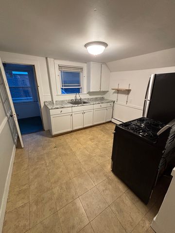 25 Church St. 6, Natick, MA 01760