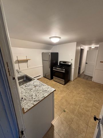25 Church St. 6, Natick, MA 01760