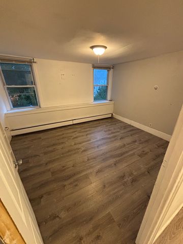 25 Church St. 6, Natick, MA 01760