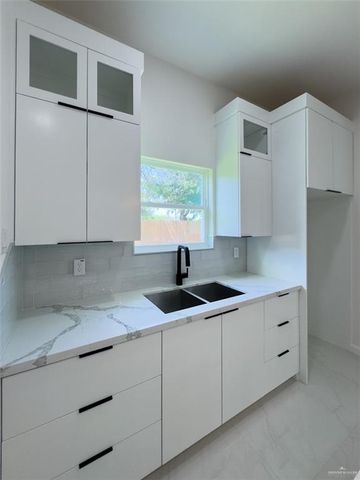 4812 Duke Avenue, Mcallen, TX 78504