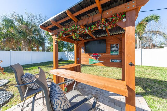 714 16TH Avenue S, Jacksonville Beach, FL 32250