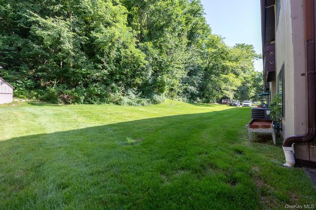 309 N Greeley Avenue 5C, Chappaqua, NY 10514