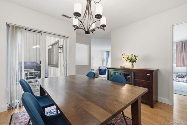 309 N Greeley Avenue 5C, Chappaqua, NY 10514
