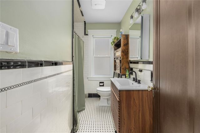 76 Myrtle Avenue, Cranston, RI 02910