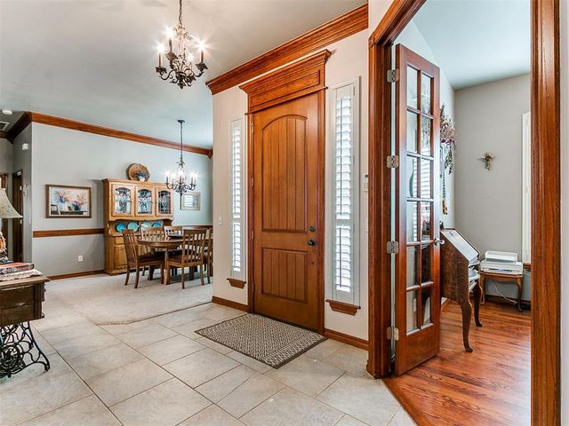 1921 Hallbrooke Drive, Norman, OK 73071
