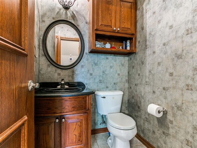 1921 Hallbrooke Drive, Norman, OK 73071