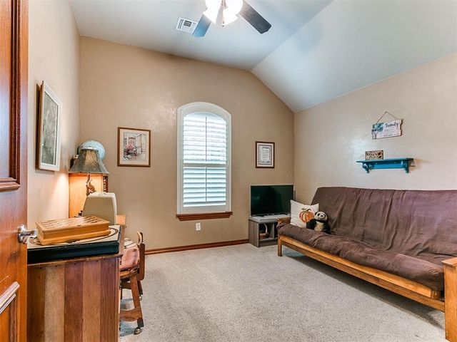 1921 Hallbrooke Drive, Norman, OK 73071