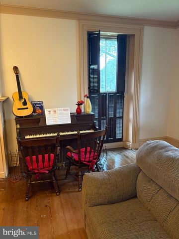 3985 LOCUST GROVE RD, Columbia, PA 17512