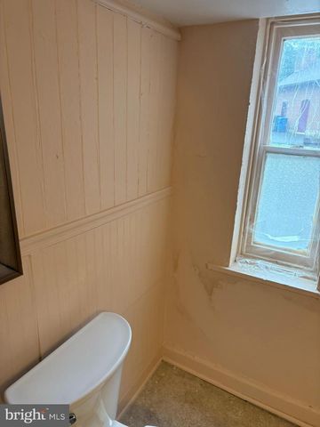 3985 LOCUST GROVE RD, Columbia, PA 17512