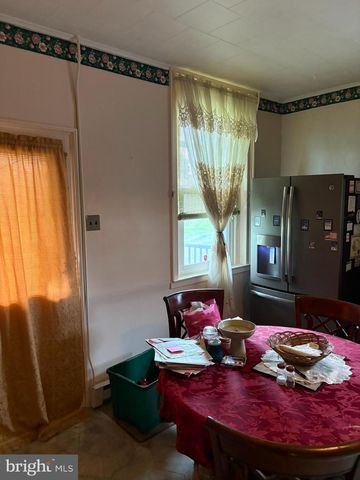 3985 LOCUST GROVE RD, Columbia, PA 17512