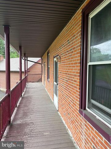 3985 LOCUST GROVE RD, Columbia, PA 17512