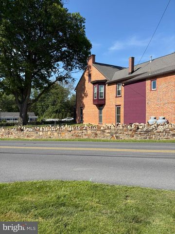 3985 LOCUST GROVE RD, Columbia, PA 17512