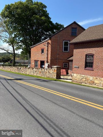 3985 LOCUST GROVE RD, Columbia, PA 17512