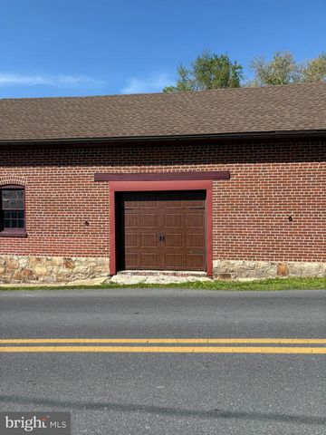 3985 LOCUST GROVE RD, Columbia, PA 17512