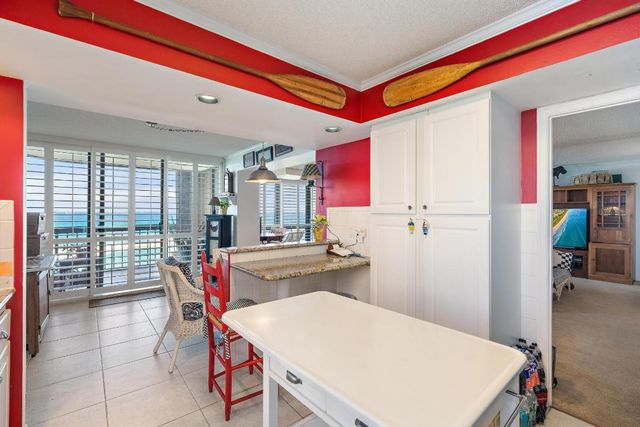 5380 N Ocean Drive 6d, Singer Island, FL 33404