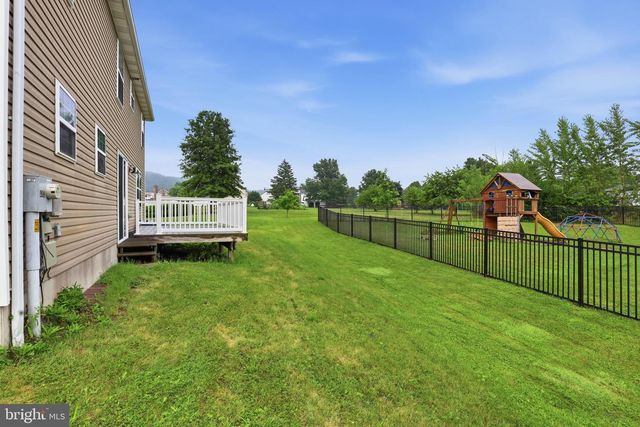 125 WOODMEADOW DR, Denver, PA 17517