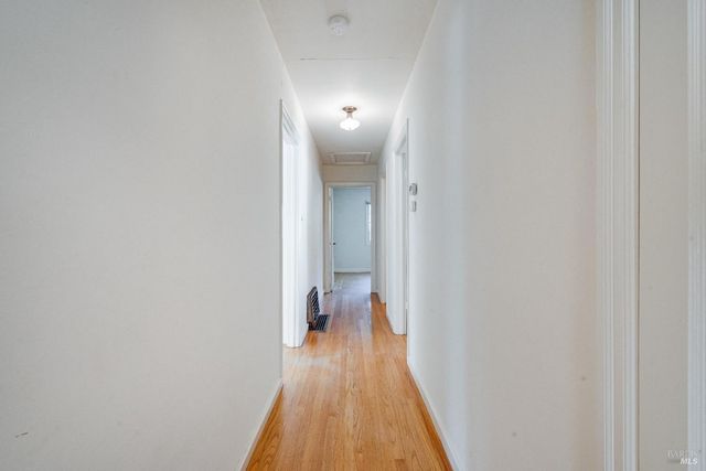 1034 Stewart St, Santa Rosa, CA 95404